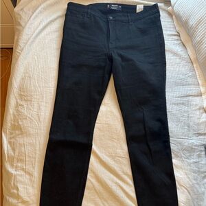 Hollister High-Rise Super Skinny Jeans in Black